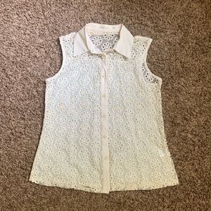 SOLITAIRE Floral Mesh Sleeveless Button Up Blouse